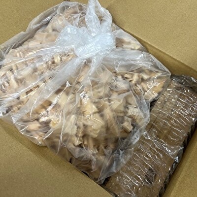  国産材 ウッドチップ( アウトドア 焚火 キャンプ BBQ 端材 )[No5698-1221]