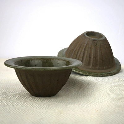伝統のやちむん　灰釉しのぎ小鉢　ペア【仁陶器工房】