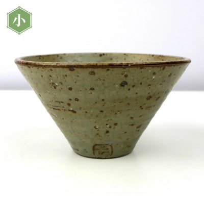 伝統のやちむん　さんかく鉢 ペア　(小)【仁陶器工房】