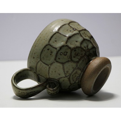 伝統のやちむん　城壁カット カップ(1個)【仁陶器工房】