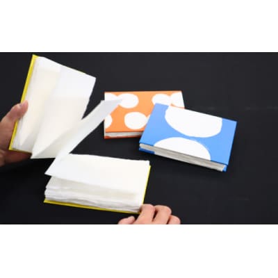 「土佐和紙御朱印帳」と「土佐硯」セット(約9cm×13cm)