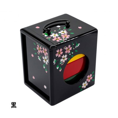 【昔なつかし】3段重ねの木製お弁当箱「遊山箱」(桜柄・黒色)【DK008VC03】