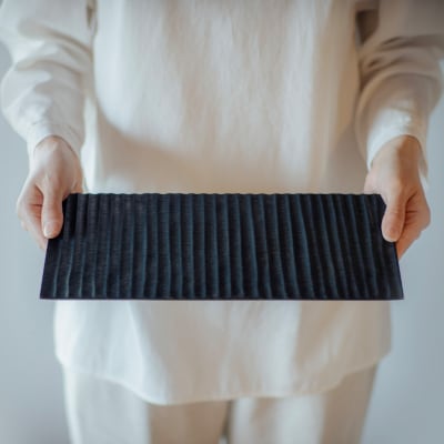 TSUKI-JIRI WOOD PLATE 木彫藍染 M【DR036】