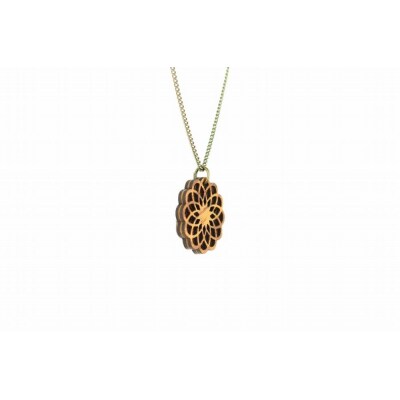 幾何学模様の木のペンダント　M-CA【DR043】