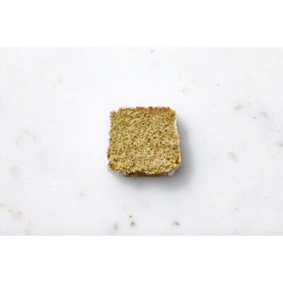 阿波晩茶の風味を生かしたケーク 焼き菓子(約20cm)【CM025】
