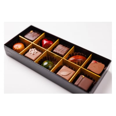 【ホワイトデーギフト】ボンボンショコラ10粒入り【CM077】