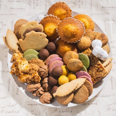 マドレーヌ5個とクッキー14袋 合計67枚以上セット oh-0010