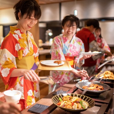 結びの宿 愛隣館 ペア宿泊券(1泊2食付・里山ダイニングご利用プラン)