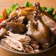 小林農園の平飼い卵(有精卵)50個とスモークチキン2個のセット 【S-011】