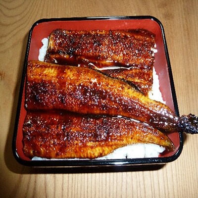 『うなぎの美味しさはタレで決まる!自慢の味・活うなぎ蒲焼!』国産・活うなぎ蒲焼(2本入り)