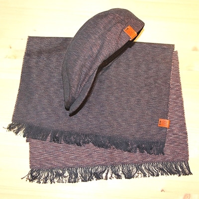 お揃いの茶色のハンチング(Mサイズ57cm)とマフラーのセット