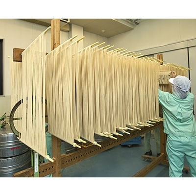 もちむぎ麺(4人前×2箱)・どら焼き(10個)セット