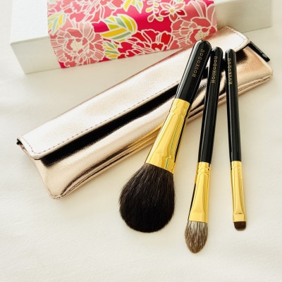 熊野化粧筆 宙人気高級ブラシ3本&ケース 熊野筆ほうこどう