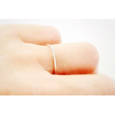 シルバー しずく型リング