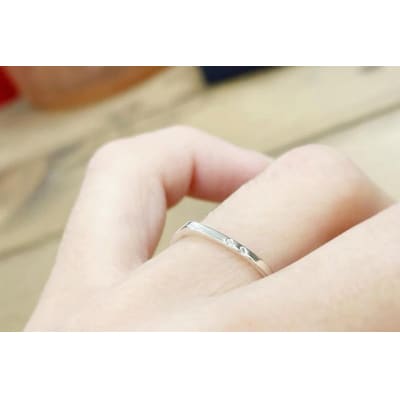 シルバー しずく型リング *ダイヤ入り*