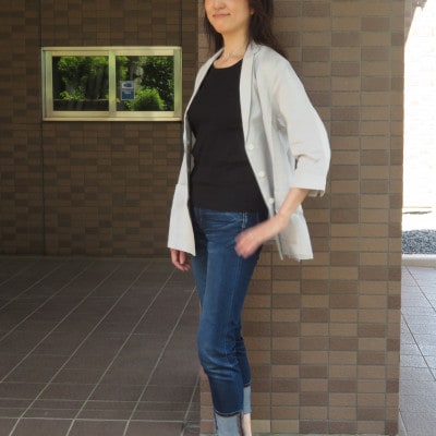 ふるさと納税 滋賀県 【和心衣・ワゴロモ】和晒麻布(わざらしあざぶ)麻100%のレディスジャケット グレーLサイズ 和心衣・ワゴロモ】和晒麻布(わざらしあざぶ)麻100%のレディス