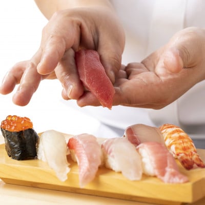 【回転鮨 魚太郎 半田店】お食事券10000円分　1F回転鮨2F鮨会席で利用可能◇醸造の街で本格寿司