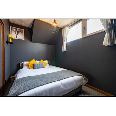 ウェルカムワイン付一棟貸し民泊宿泊券　『RISE』 1泊・10名様まで利用可能_Y147-0001