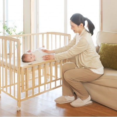 yamatoyaベビーベッド　リビングコット　敷きマットレス付き
