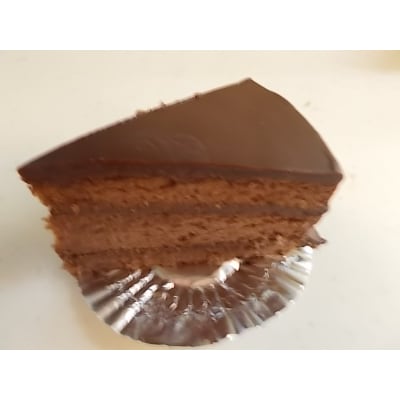 「えみみ」1番人気のチョコレートケーキ