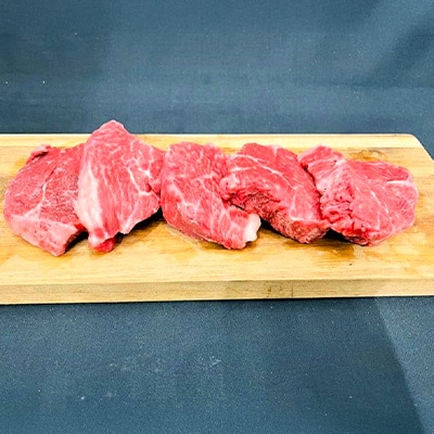 人気のブランド和牛　米沢牛　不揃いモモステーキ　1kg(冷凍)
