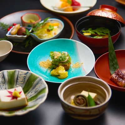 境内の宿　紅葉館　ご宿泊券　10,000円分