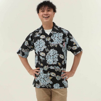 【マンゴハウスのかりゆしウェア】メンズ　Mサイズ　ブラック　おきなわサマースノー　251171