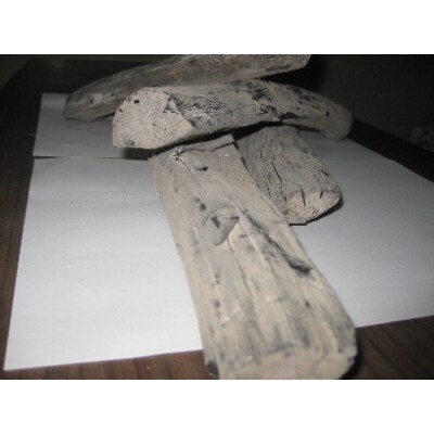 紀州備長炭　馬目半丸　15kg入り