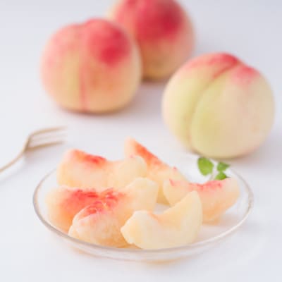 和歌山県産　桃(もも)　約1kg　秀品