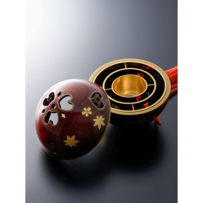 吊香炉『薫珠』(R)春秋(金蒔桧)本漆・拭き漆(こげ茶色)大(14cm)朱色房・紐