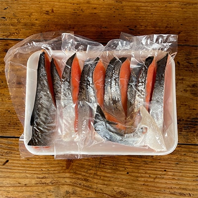 【2ヵ月毎定期便】【中辛】お弁当やご飯のお供に!厚切り銀鮭 半身1枚(約10枚) 全6回