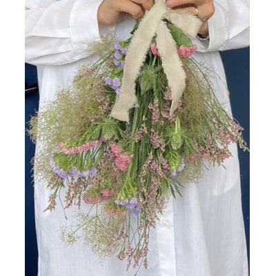 神奈川県小田原市　笑顔になれるフラワーアレンジメント教室「生花スワッグ体験レッスン」