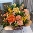 【毎月定期便】季節のお花で幸せを届けます「季節の生花アレンジ」Sサイズ全6回