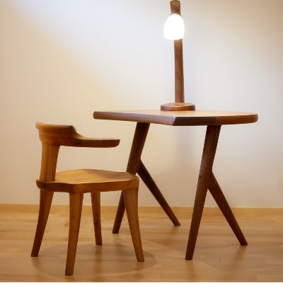 いっぴん工房の手作り木工家具  コンパスデスク