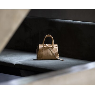 OBI MINI(北杜市産野生鹿革のレディースバッグ)YB(イエローベージュ)A/W新製品】