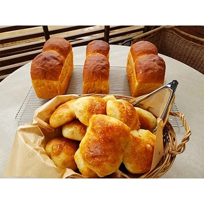 甘麹食パン3本とバターリュスティック 12個のセット