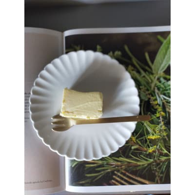 チョコレートを使ったテリーヌとチーズとホワイトチョコレートを使ったテリーヌのセット