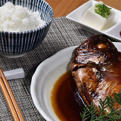 海産屋の「上金目鯛の煮付けセット」