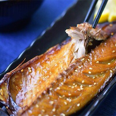 海産屋の「ひもの三昧」