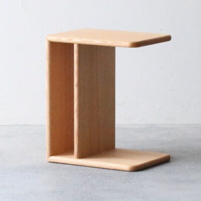 秋山木工のサイドテーブル　tome(maru)　オーク材　W41×D30×H50cm