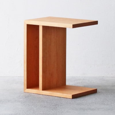 秋山木工のサイドテーブル　tome(kaku)　ブラックチェリー材　W41×D30×H50cm
