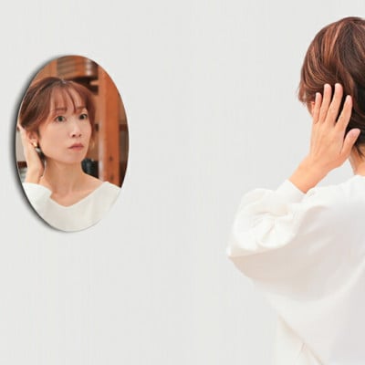 賃貸OK　壁掛けミラー　楕円形の鏡【かがみのカタチ　オーバル】　1点