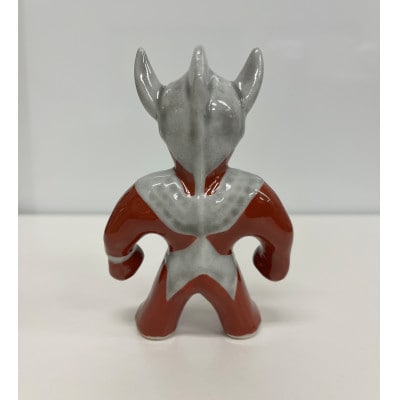 九谷焼　ウルトラマンタロウ　色絵