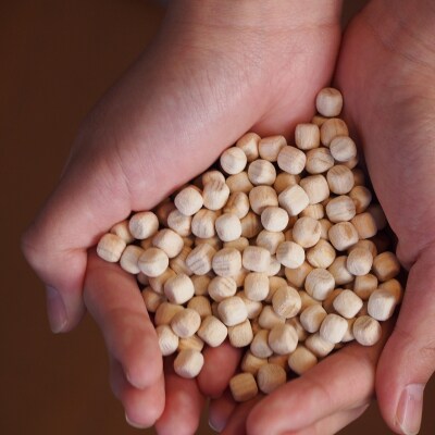 ひのきが香る「ひのきチップ(2L)と天然ひのきオイルセット」【43-9】