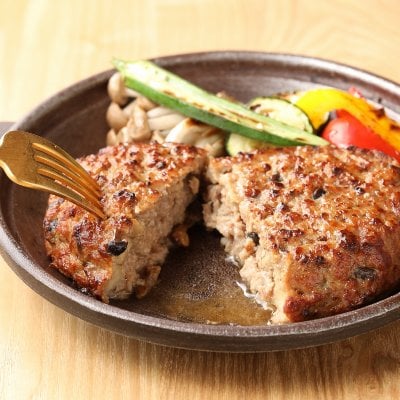 飛騨小坂ぶなしめじ入り飛騨牛ハンバーグ(200g×3個)冷凍【72-2】