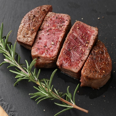 【冷凍】飛騨牛ステーキセット (サーロイン 200g×1枚・ヒレ 100g×1枚)【22-21】