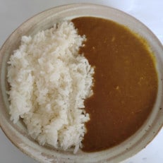 カレーハウスあんくるのビーフ&チキン　冷凍カレーセット計2kg(業務用) | ふるさと納税のお礼品