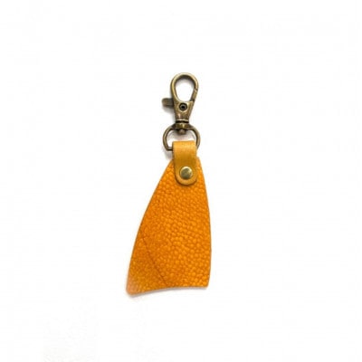 【GoldenYellow】Ocean Leather フィレ型キーホルダー【ブリ】BX086-02