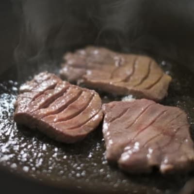 杜の都仙台名物　厚切り　牛タン　外国産　焼き肉用　塩味　500g　3人前