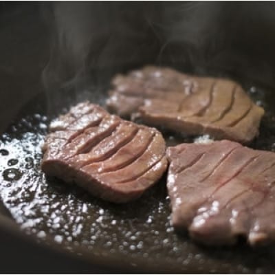 杜の都仙台名物　厚切り　牛タン　外国産　焼き肉用　塩味　850g　5～6人前